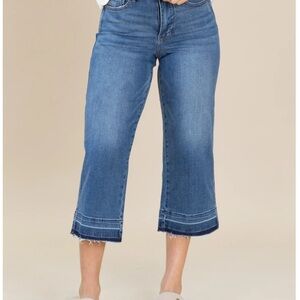 Judy Blue Cropped Ankle Jeans Medium Blue
